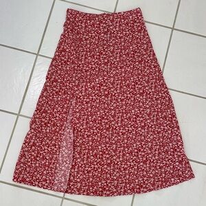 Flowy flowered skirt